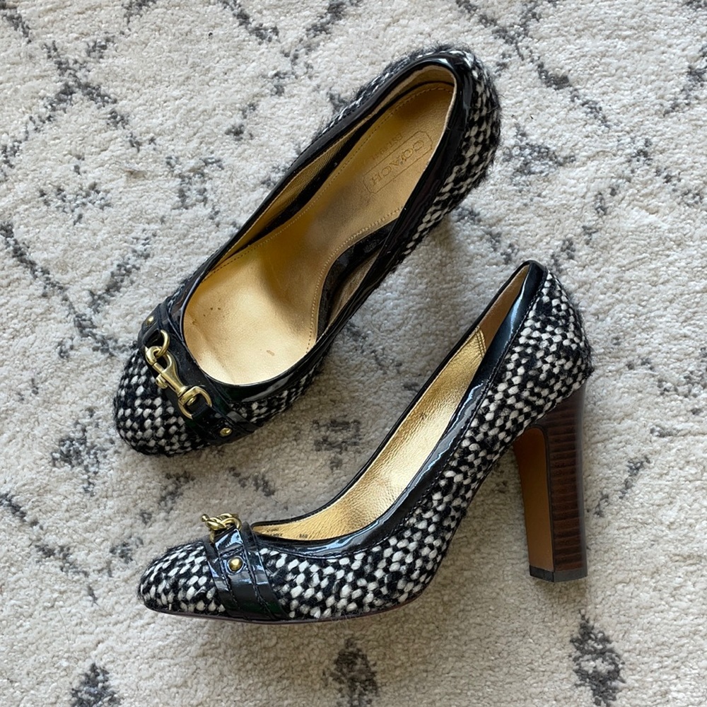 🎉HP!🎉 (Coach) Desaree Black White Tweed Gold Block Heels